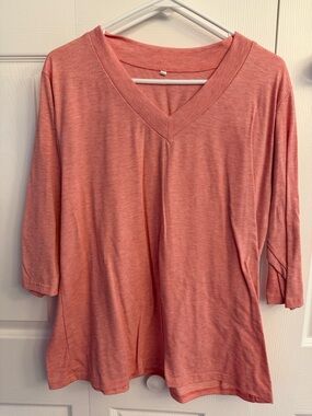 Women's V-Neck 3/4 Sleeve Top - Coral Pink